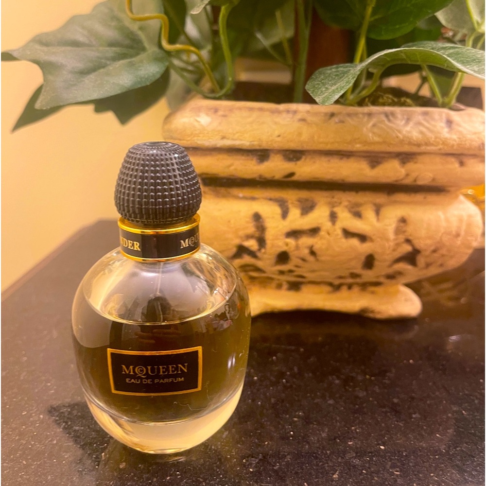 New McQueen Eau De Parfum